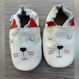 Mejale Baby leather (L)  infant crawling shoes bunny design cream color unused